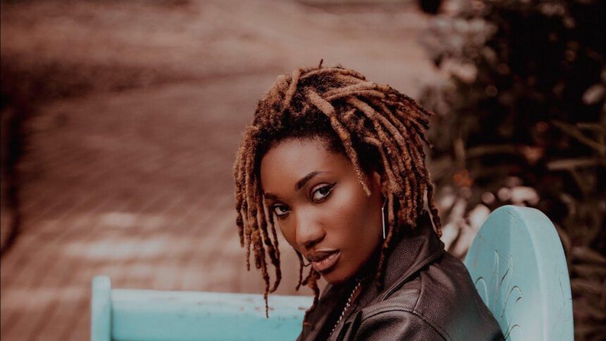 Wendy Shay - Love Me Now Lyrics