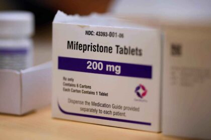 Louisiana Asks Supreme Court to Block Mailed Abortion Pills met tabs