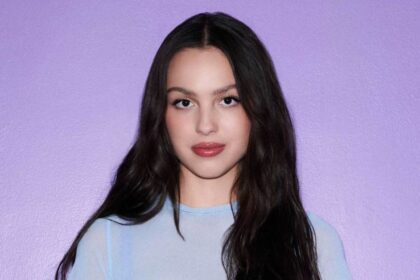 Stupid Song Lyrics by Olivia Rodrigo Olivia Rodrigo stupid song Lyrics
