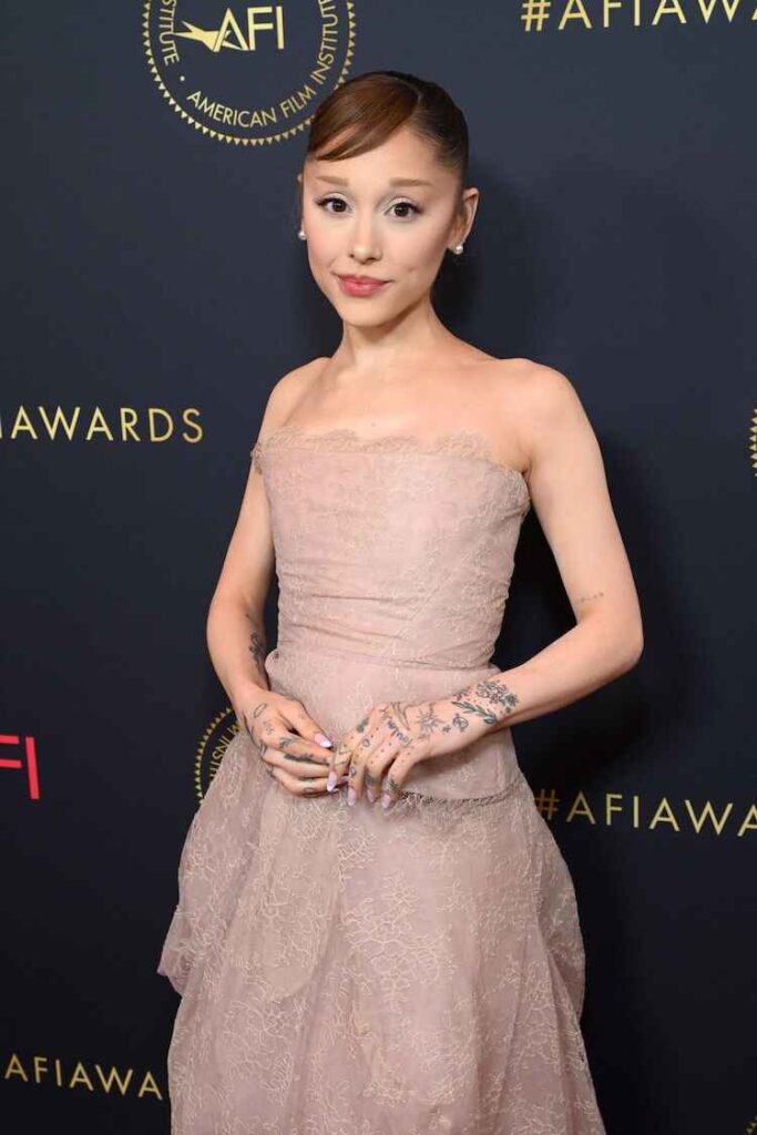 Ariana Grande Stepping Back From Public Life After Eternal Sunshine Tour 1001358651