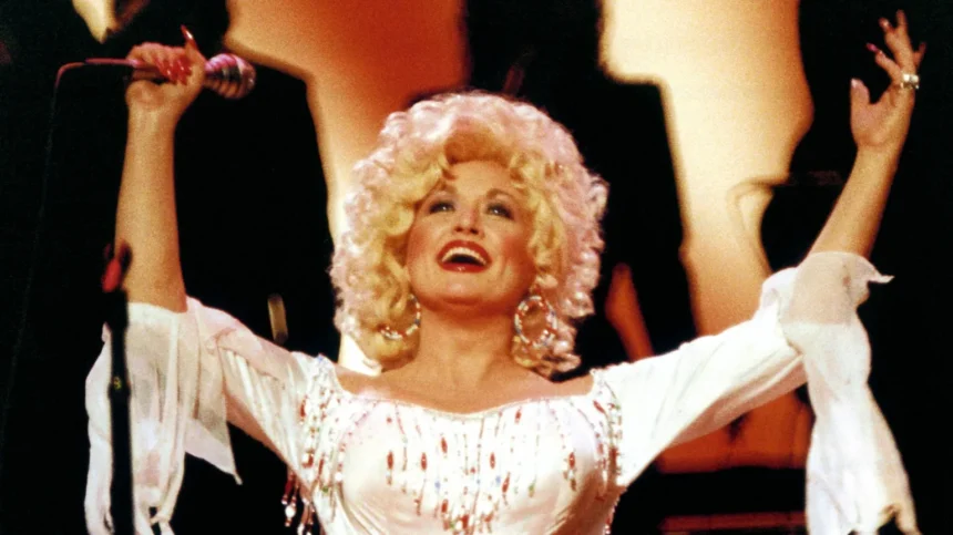 Dolly Parton - Jolene Lyrics & Meaning dolly.jpg
