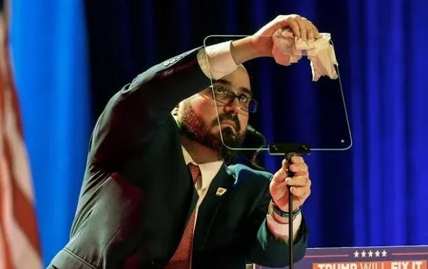 Ex-White House Teleprompter Operator Fined $172K for Betting on Trump Speeches